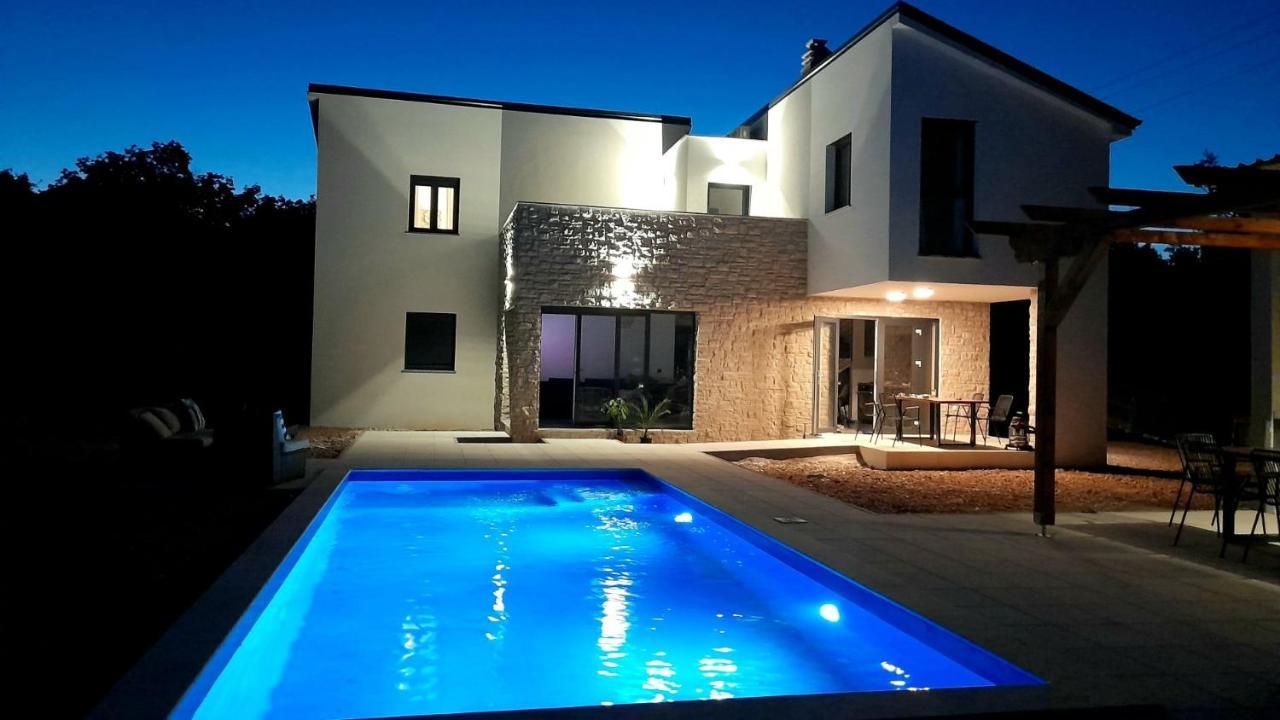 Lazy 8 Villa Garica Extérieur photo